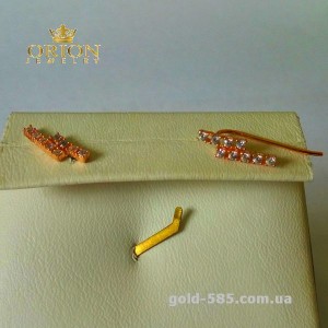 Сережки из красного золота 2104111101