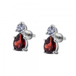 Серебряные пуссеты со вставками граната 077-4110
