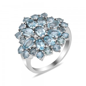 Серебряное кольцо со скай топазом 145-3910