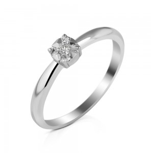 Серебряное кольцо с фианитом B004CZ-10